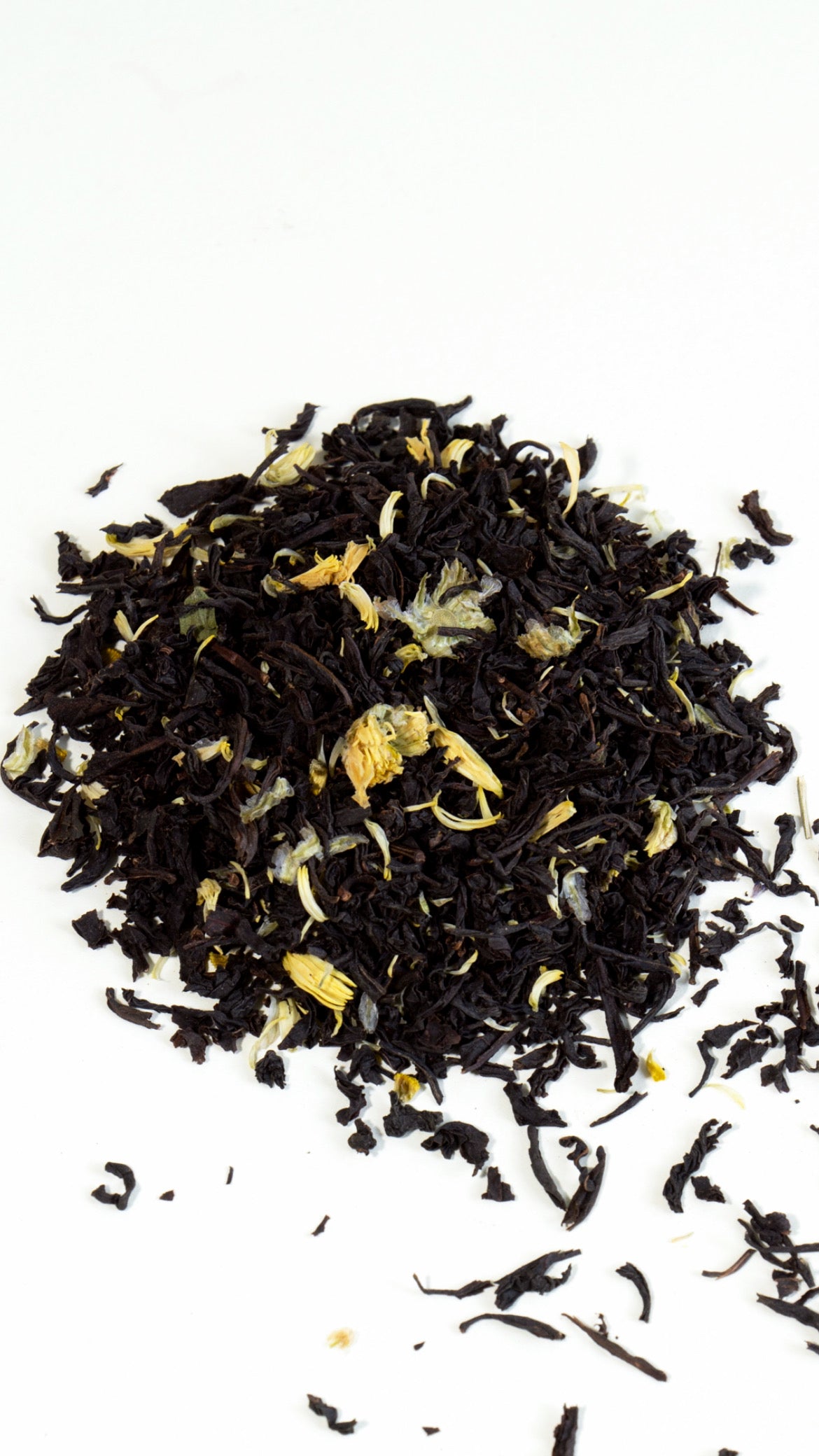 Trà Hoa Cúc (Chamomile Black Tea)